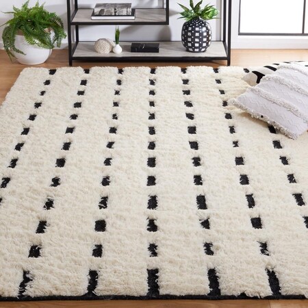 Safavieh 6 x 6 ft. Casablanca Hand Woven Square Area Rug Black & Ivory CSB705Z-6SQ